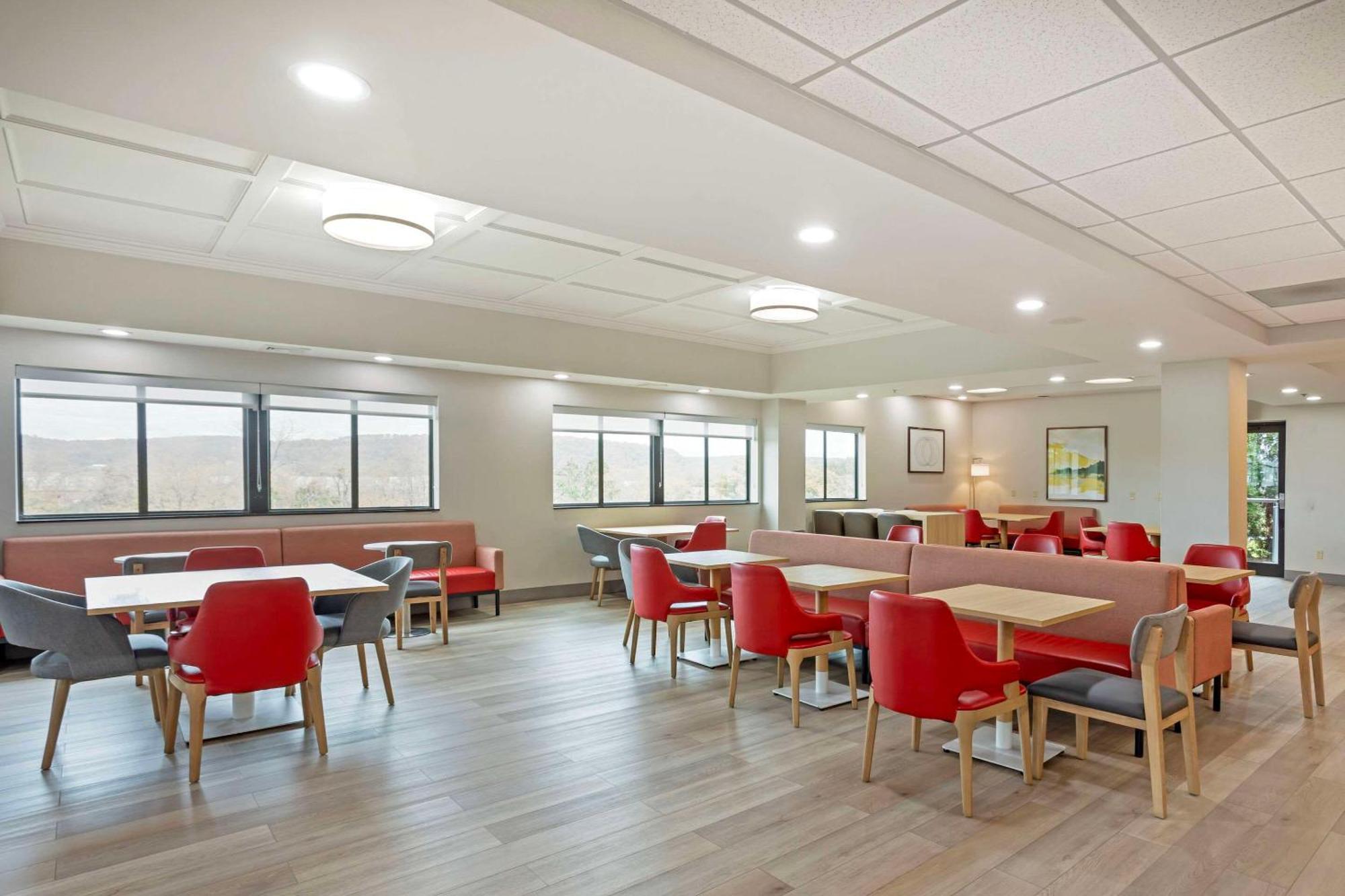 Comfort Suites Bloomsburg Eksteriør bilde